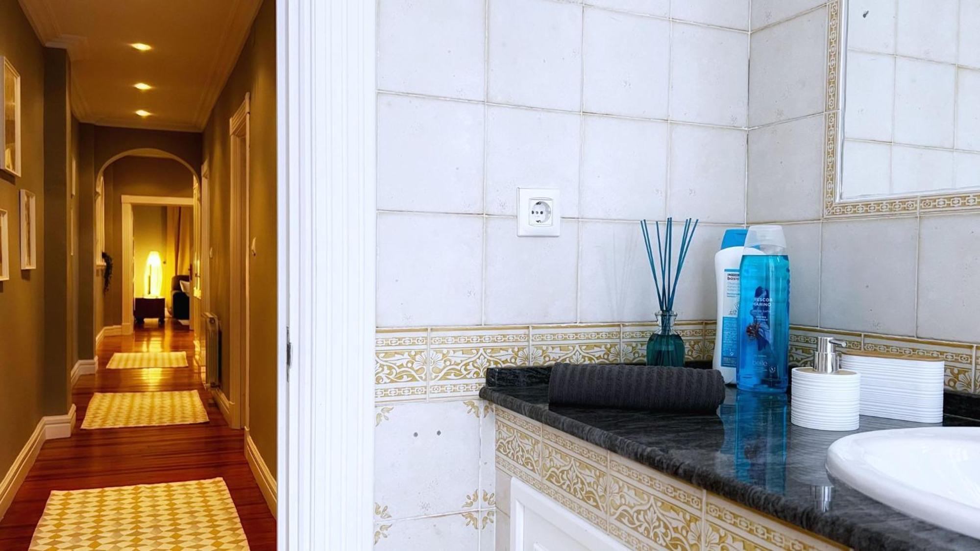 Centrica Y Amplia Vivienda Turistica Con Wifi Apartment Билбао Екстериор снимка